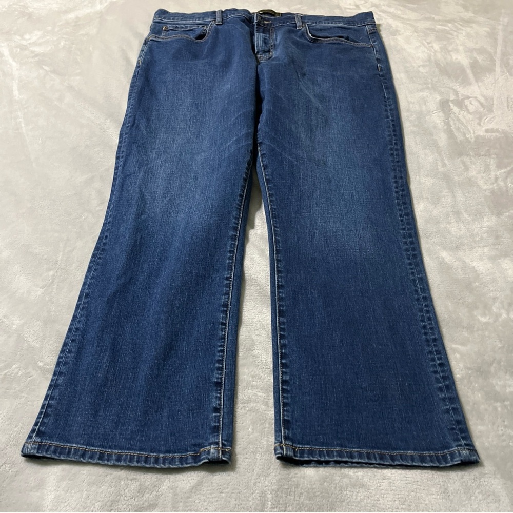 Jos A Bank Reserve Traditional Fit Men’s 38x29 Stretch Jeans Medium Wash